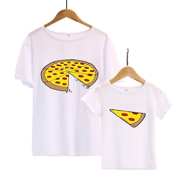 camisa padre e hijo en forma de pizza